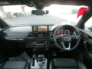 Audi SQ5 2022 White