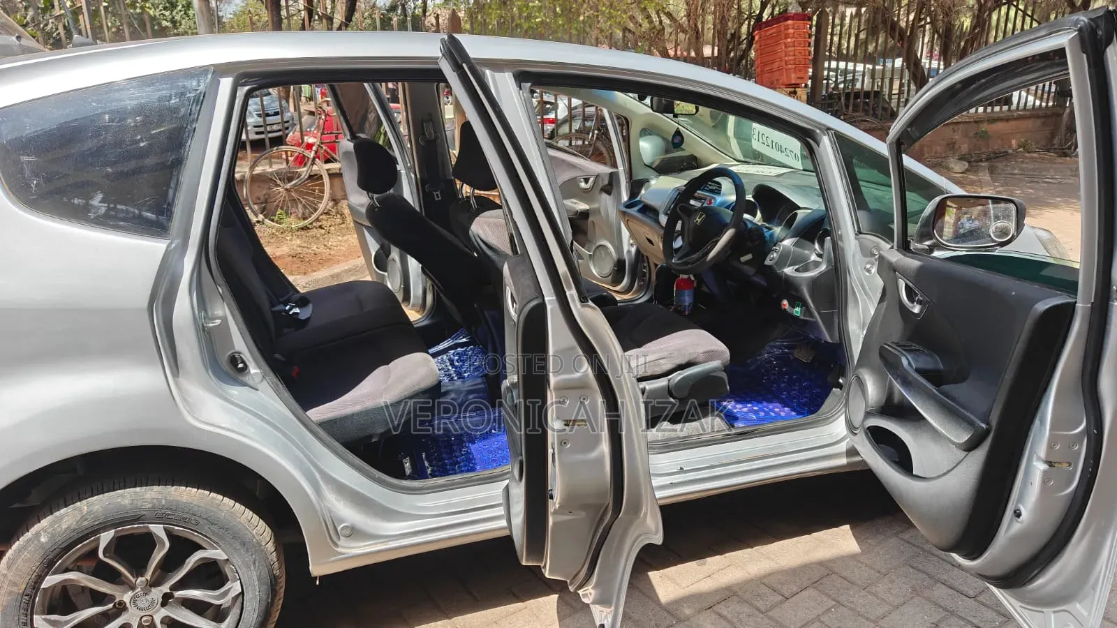 Honda Fit 2012 Silver