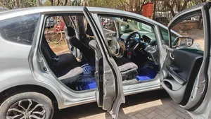 Honda Fit 2012 Silver