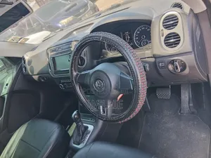 Volkswagen Tiguan 2014 Black