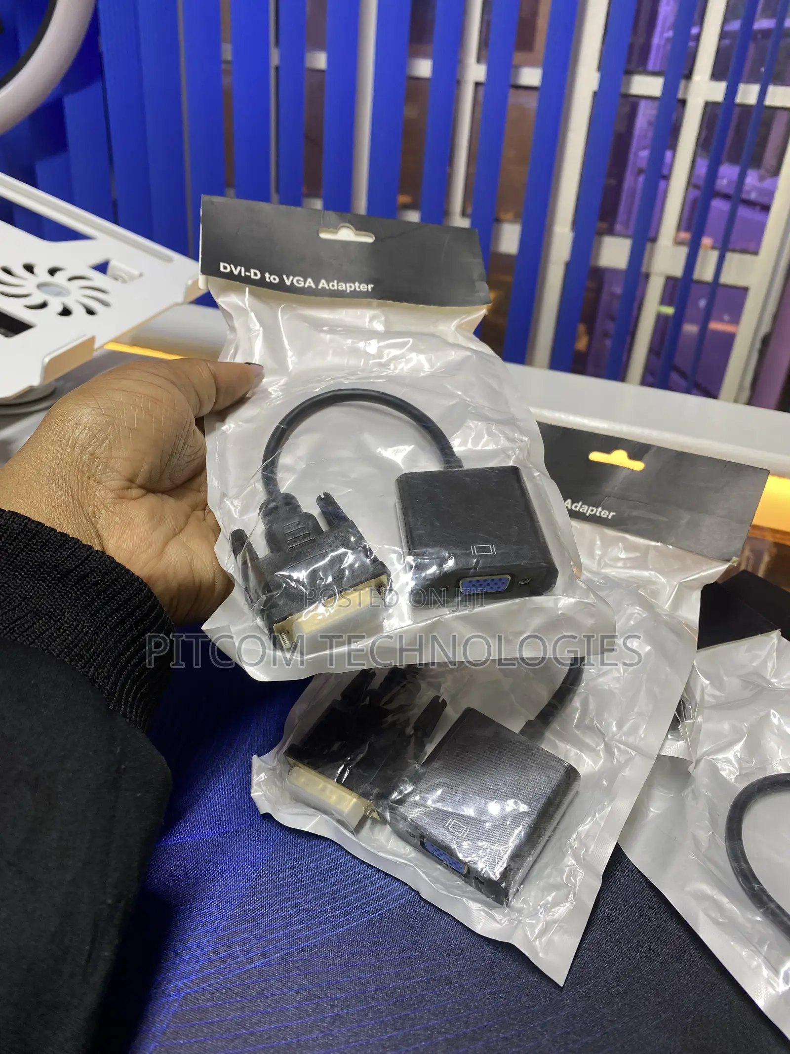 Dvi to Vga Adapter