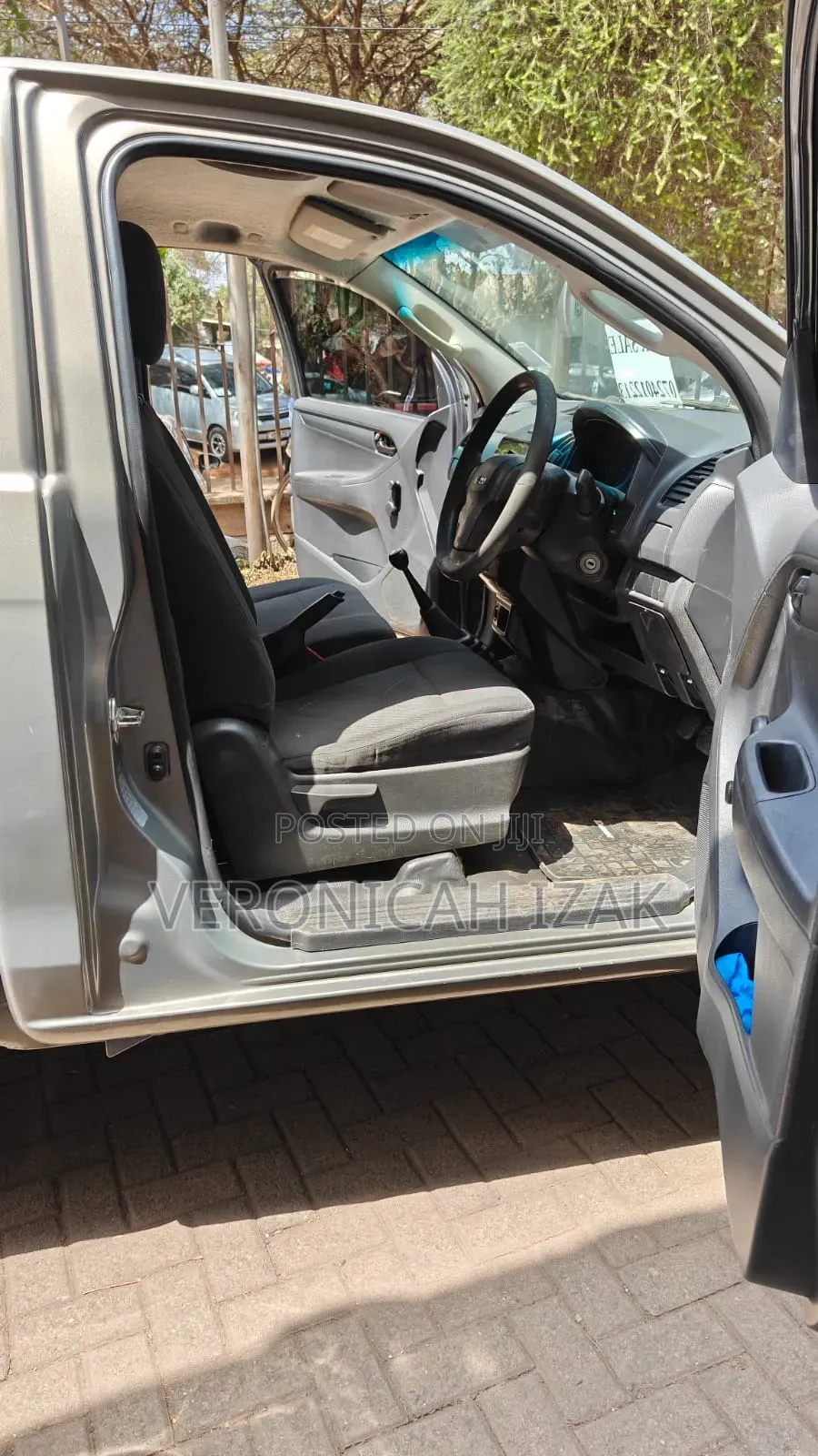 Isuzu D-MAX 2021 Brown