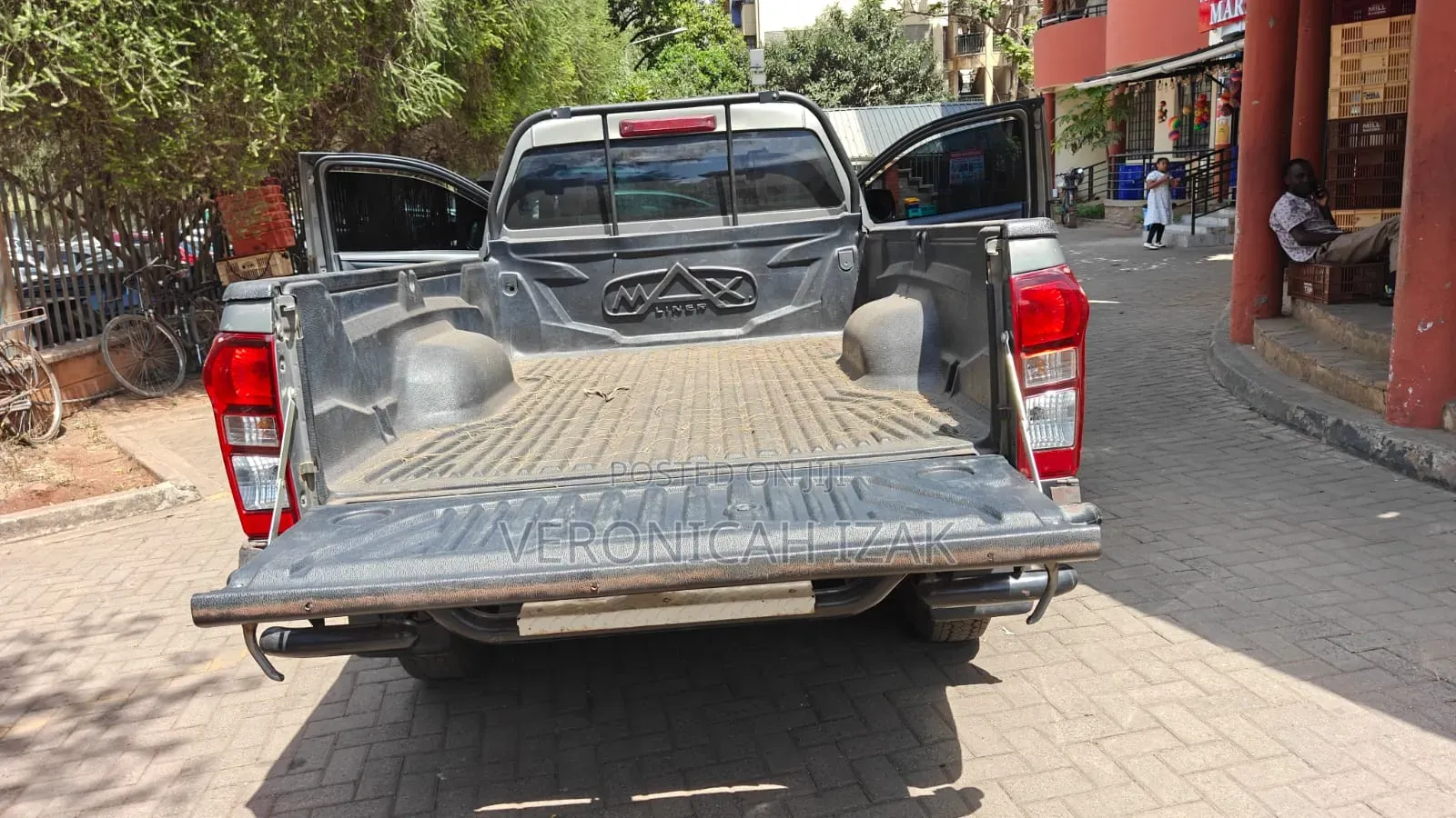 Isuzu D-MAX 2021 Brown
