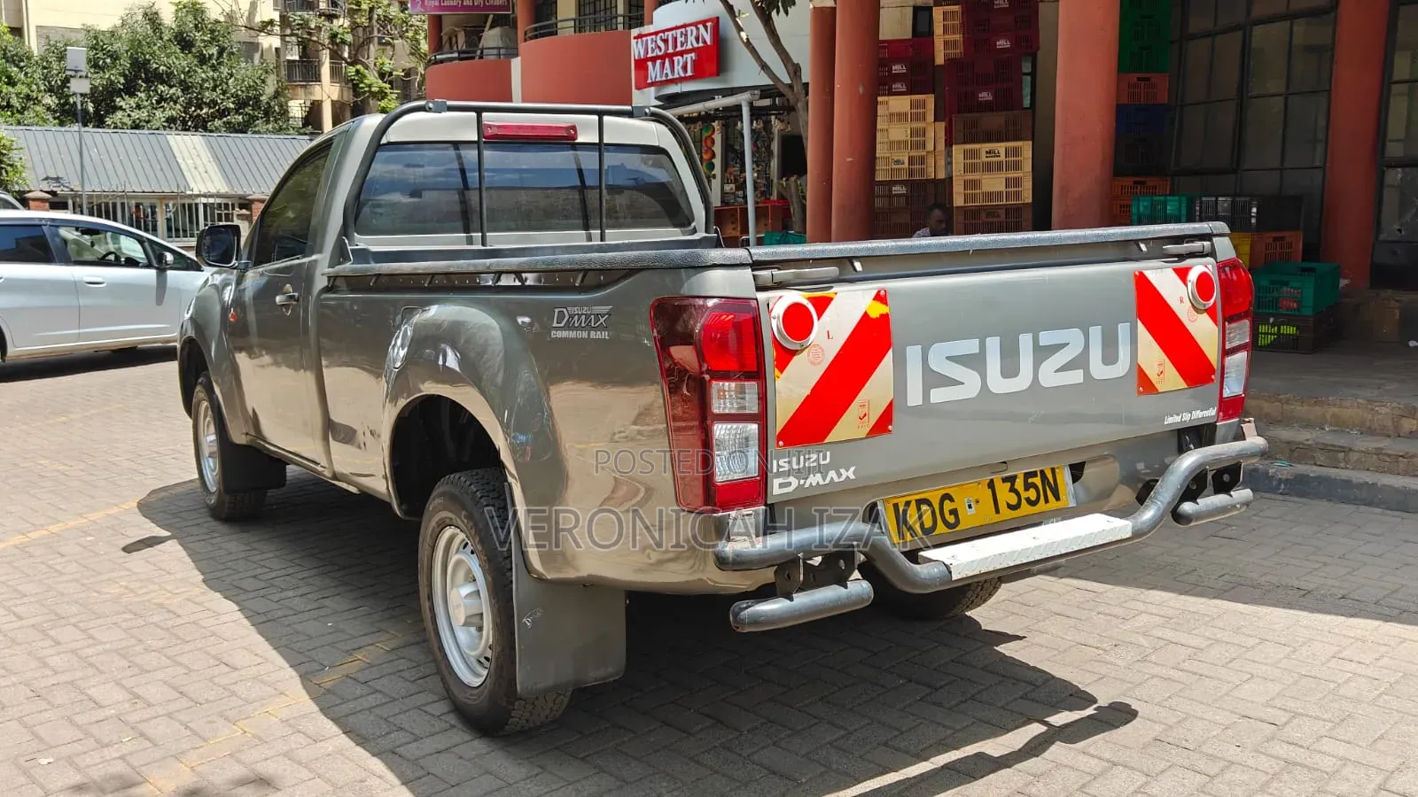 Isuzu D-MAX 2021 Brown