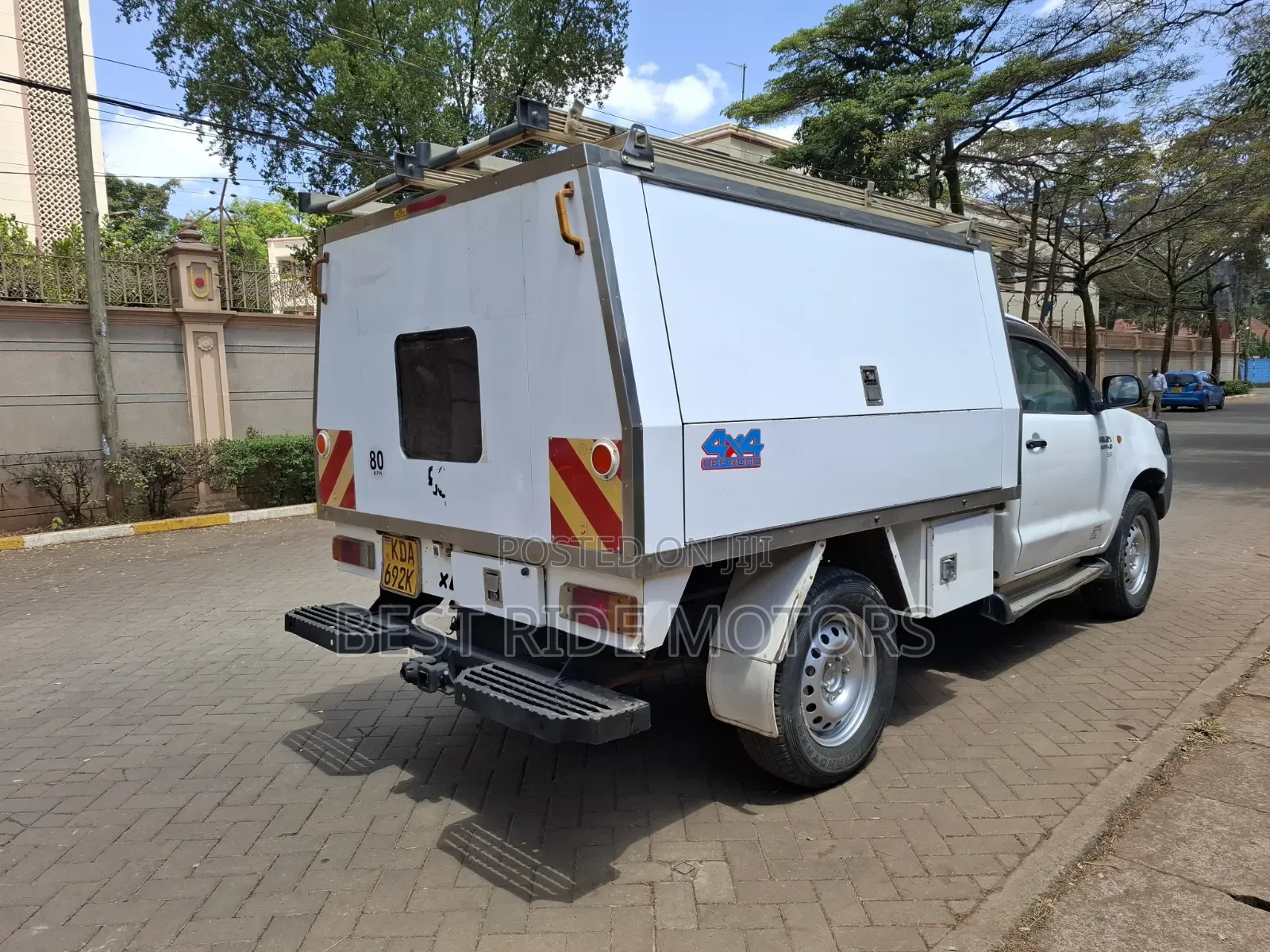 Toyota Hilux SR 4x4 2014 Off white