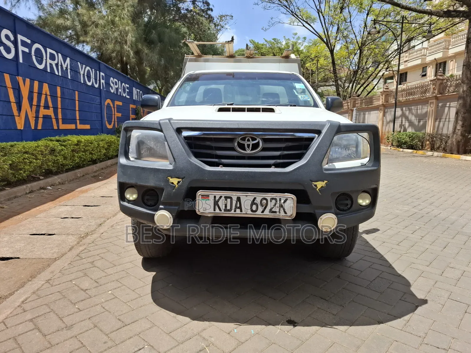 Toyota Hilux SR 4x4 2014 Off white