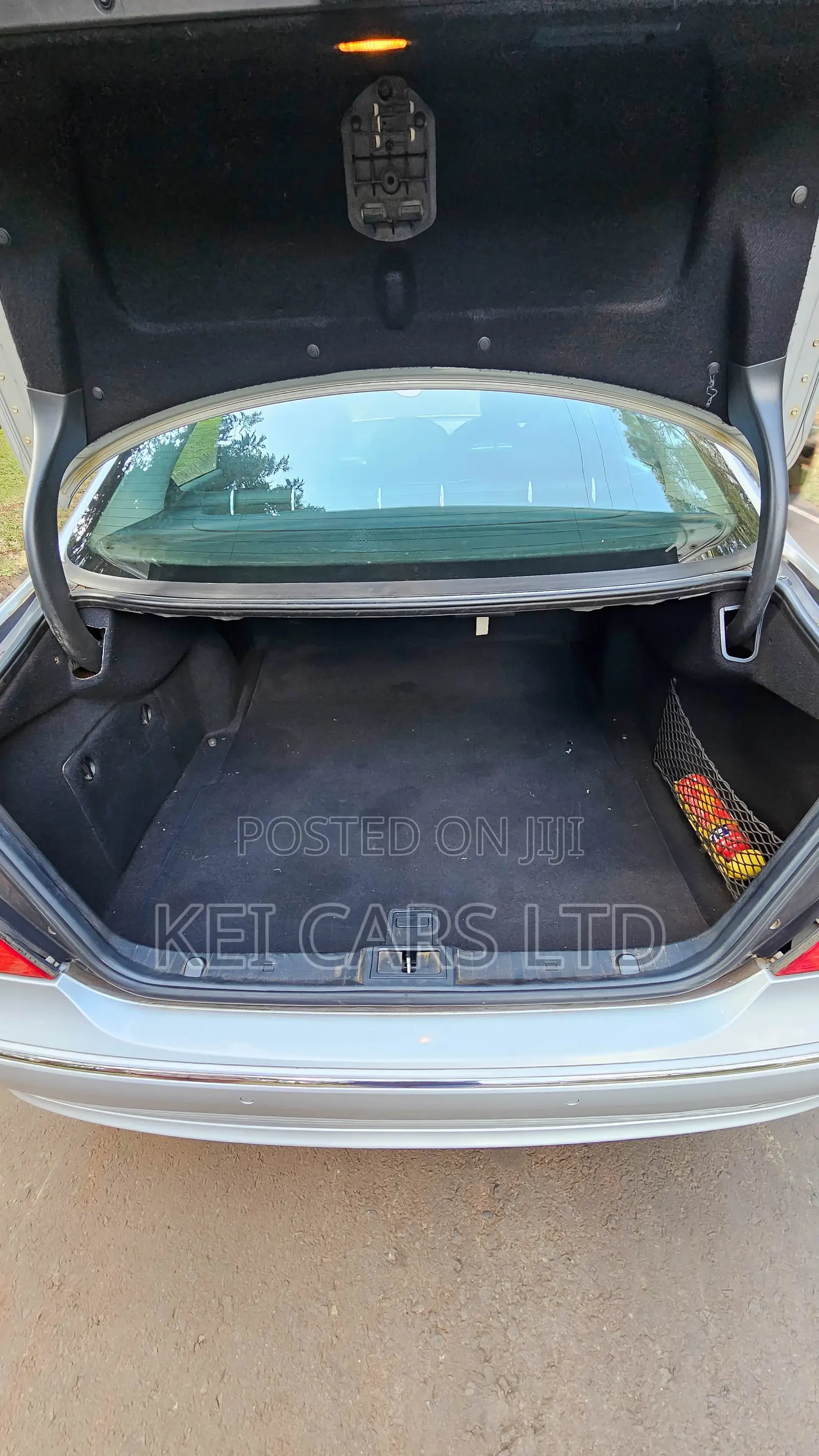 Mercedes-Benz E300 2009 Silver