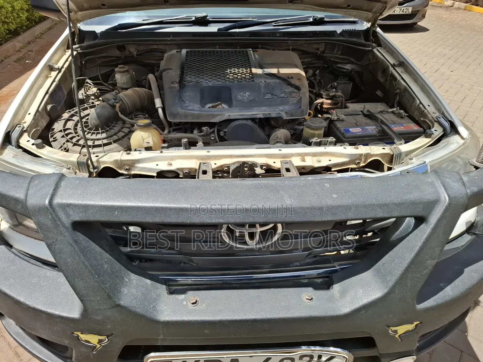 Toyota Hilux SR 4x4 2014 Off white