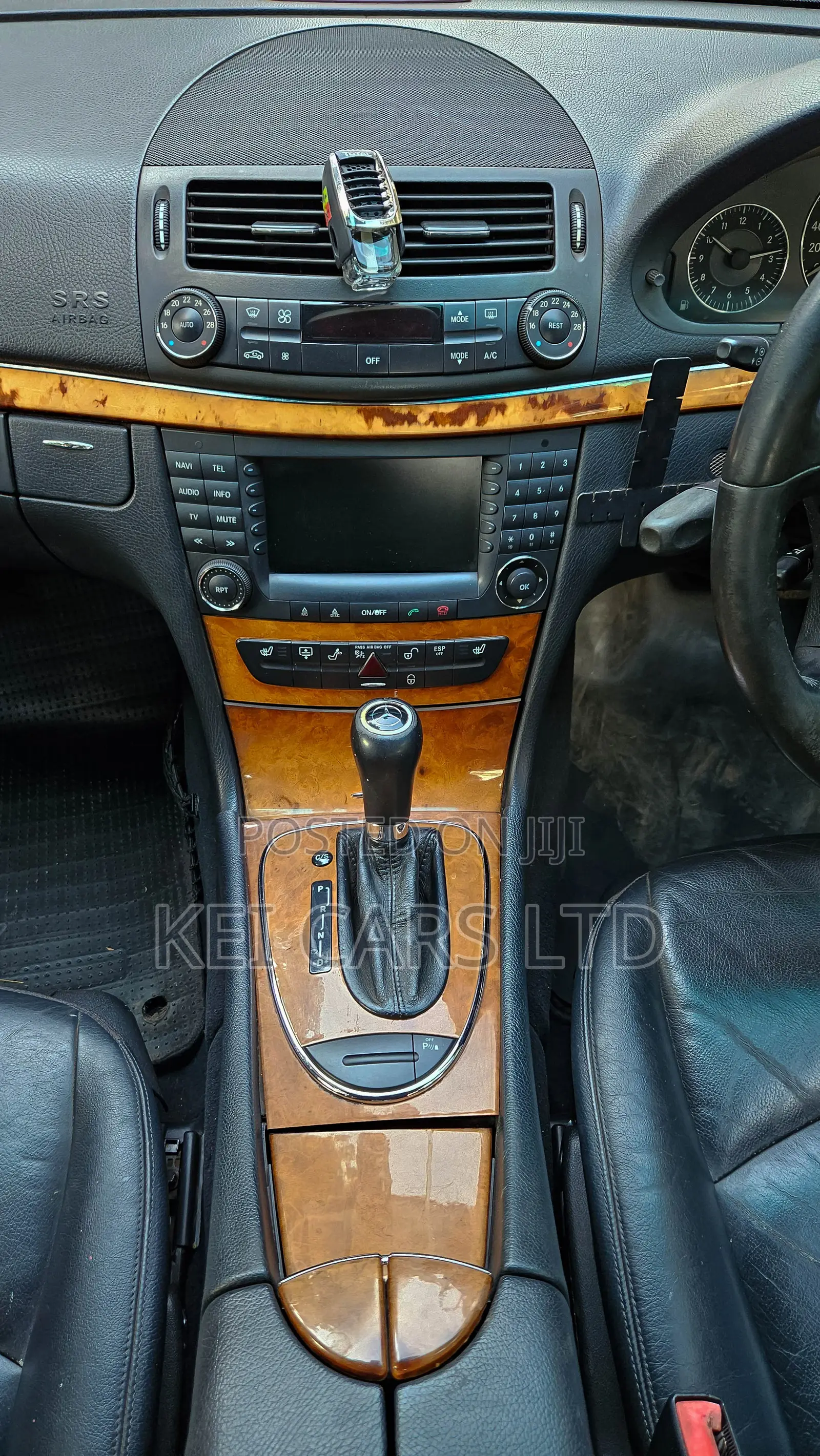 Mercedes-Benz E300 2009 Silver