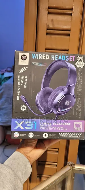 ONIKUMA X31 RGB Gaming Headset With Noise-Cancelling Mic