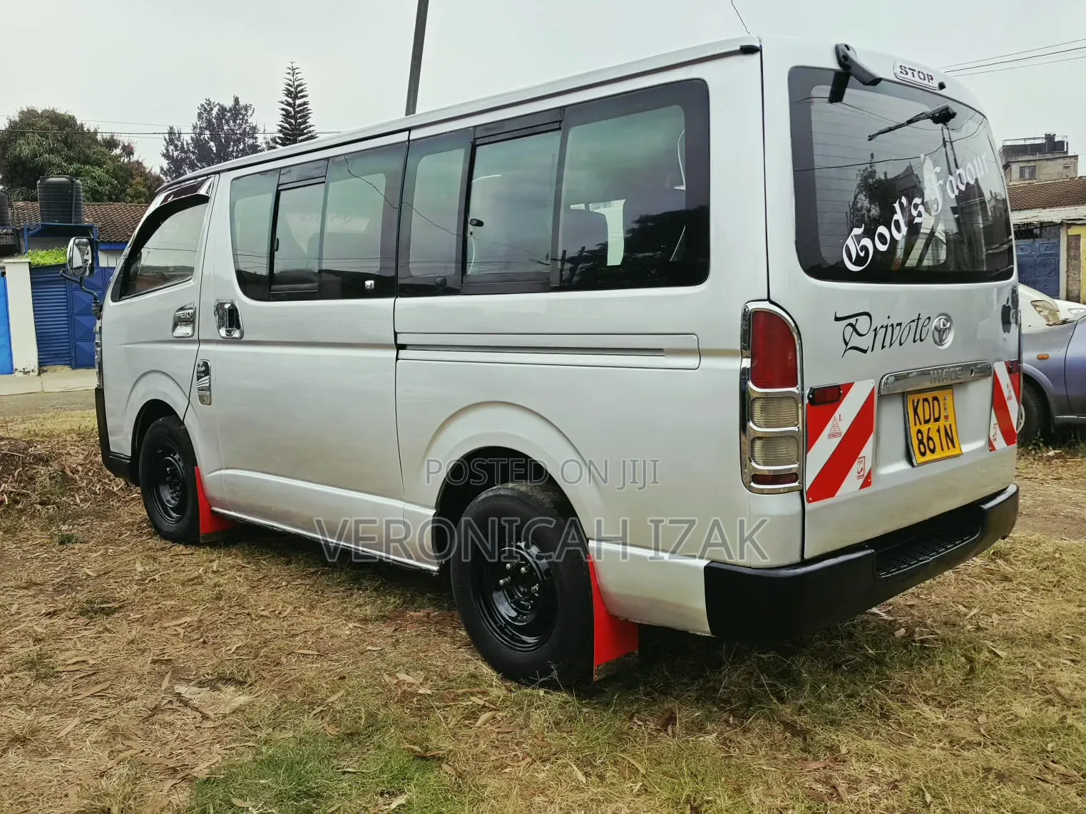 Toyota HiAce 2015 Silver