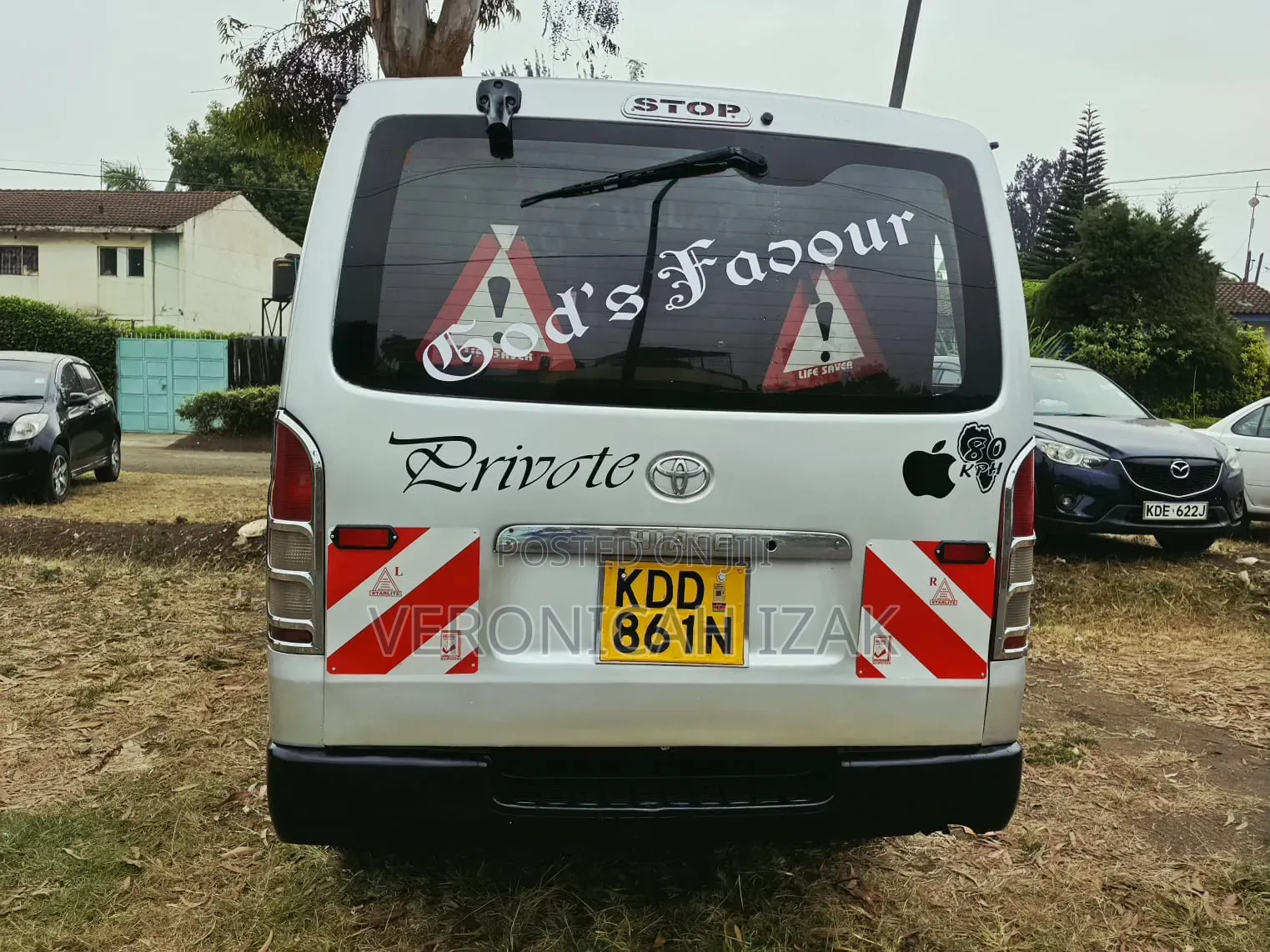Toyota HiAce 2015 Silver