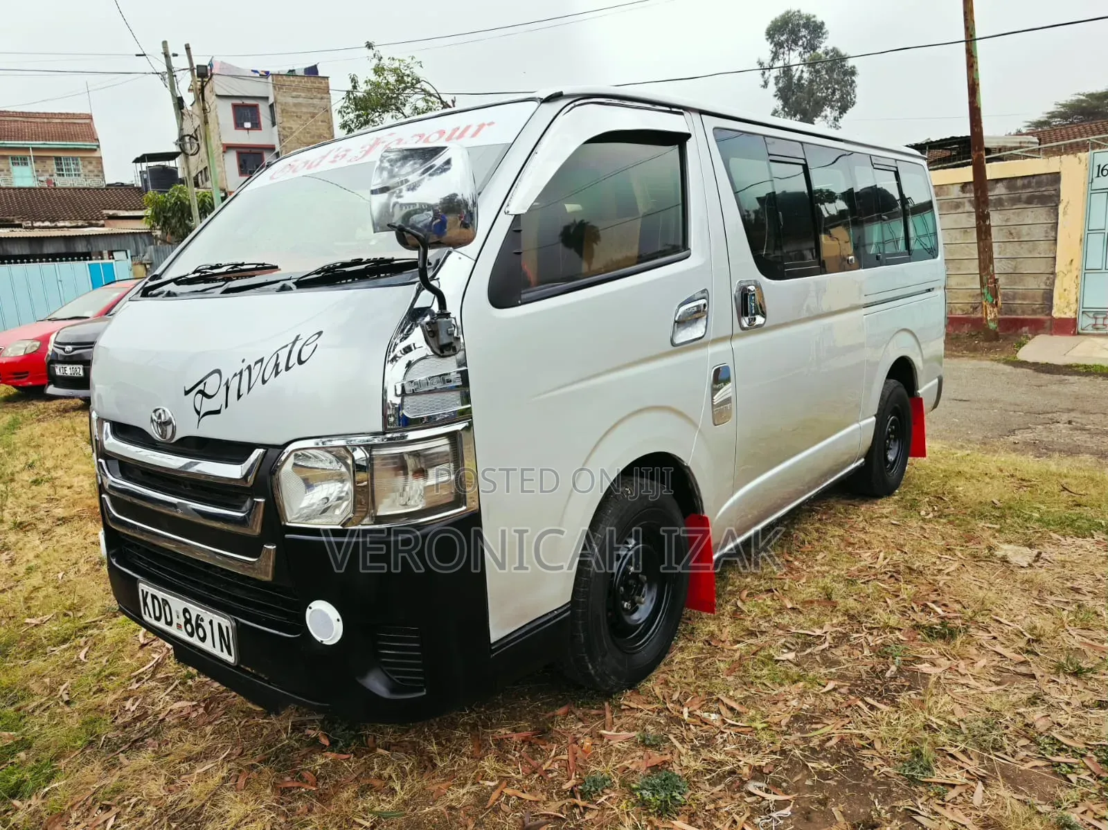 Toyota HiAce 2015 Silver