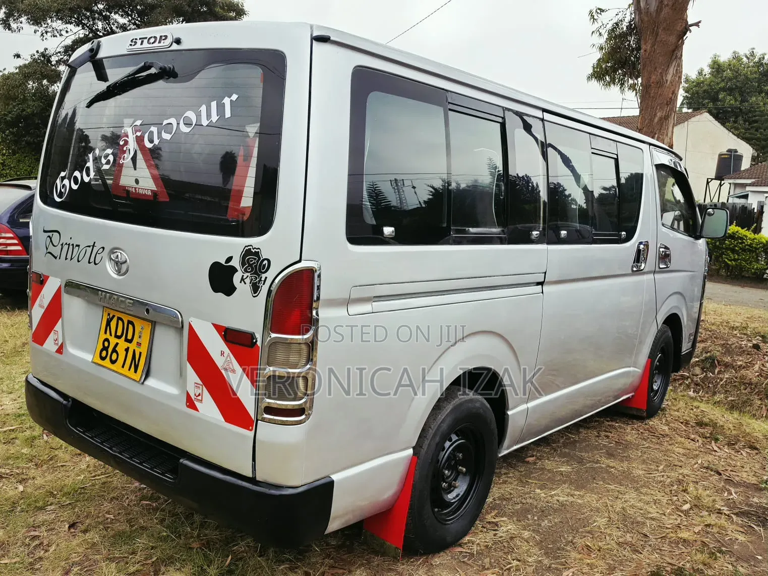 Toyota HiAce 2015 Silver