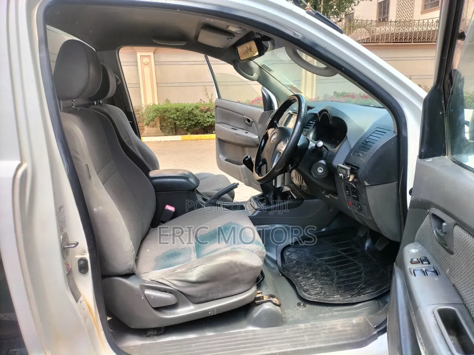 Toyota Hilux 2014 White