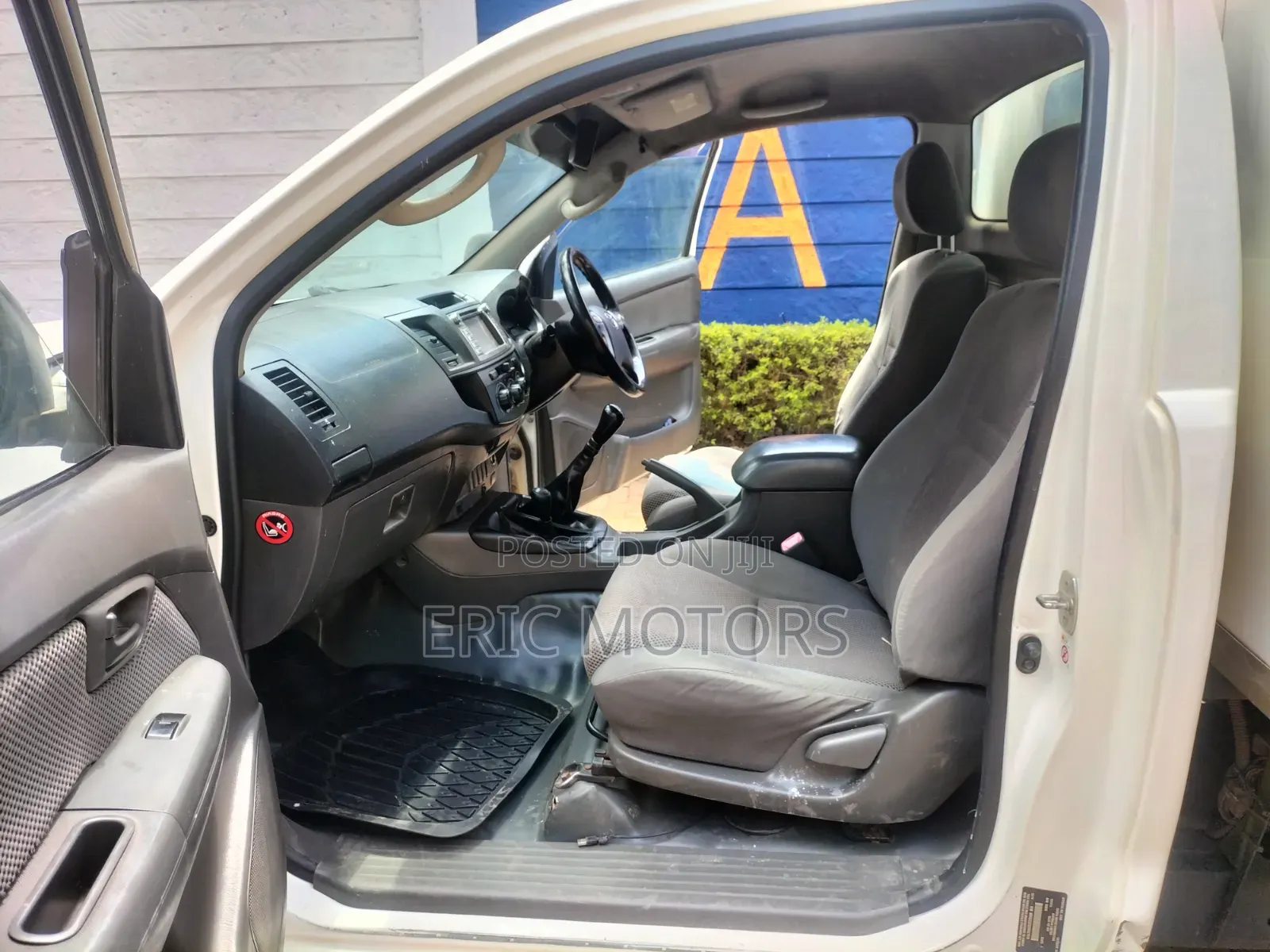 Toyota Hilux 2014 White