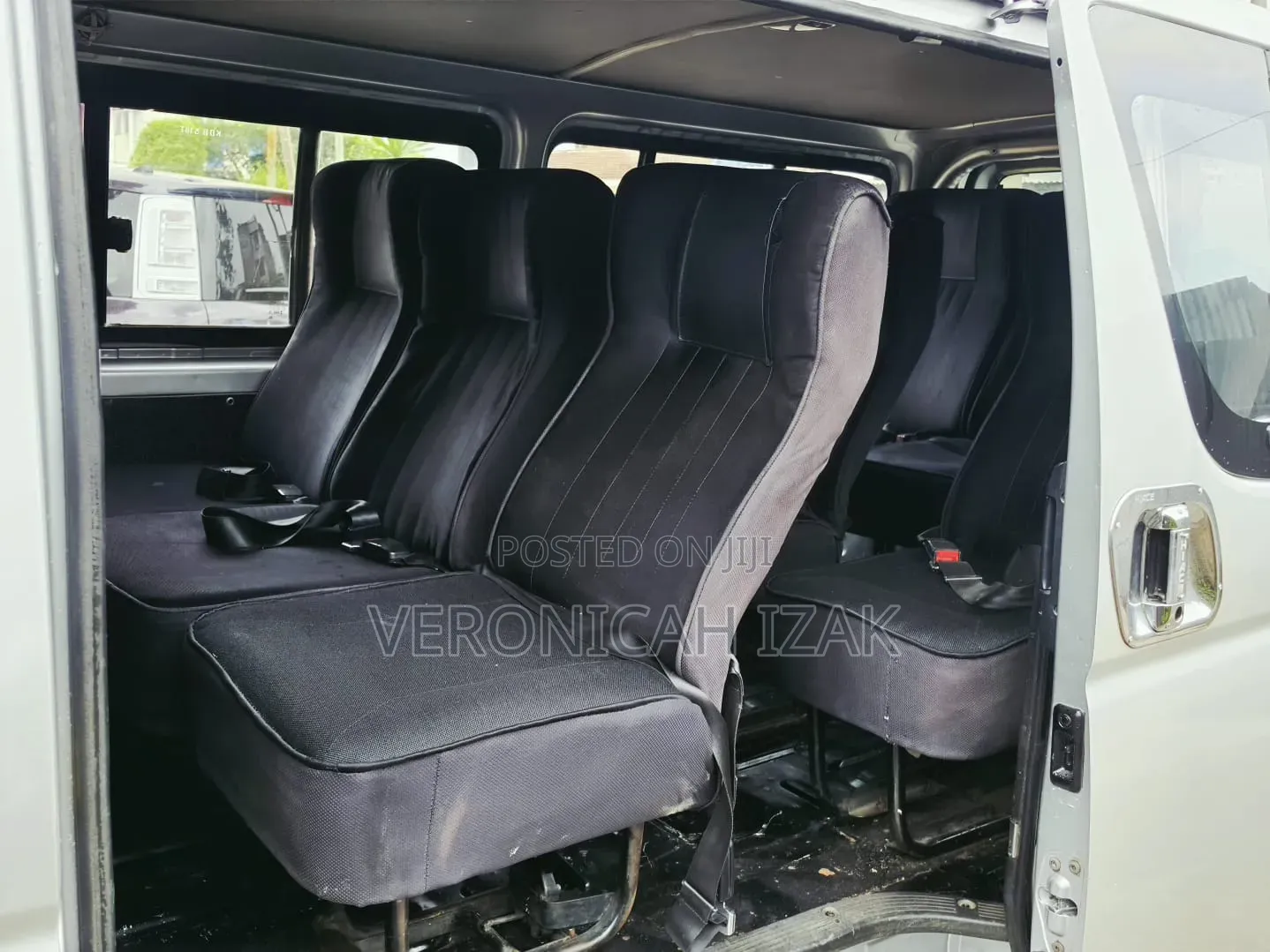 Toyota HiAce 2014