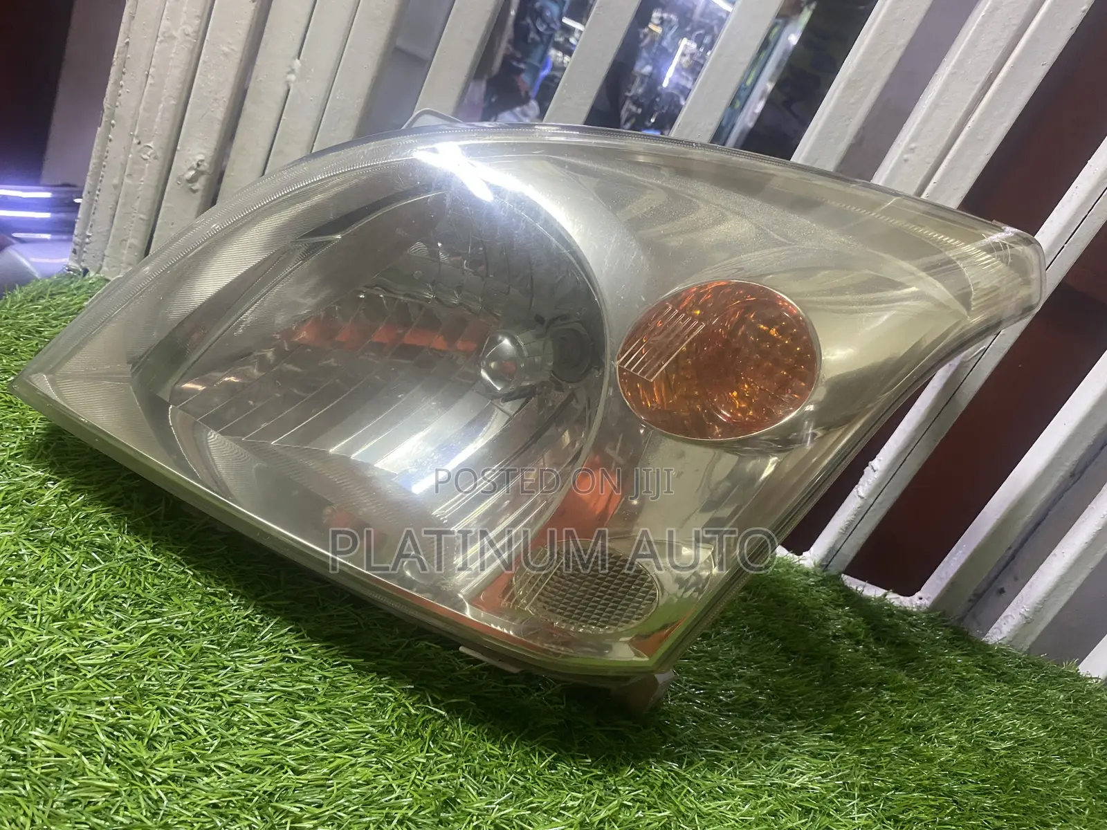 Head Light Prado 120