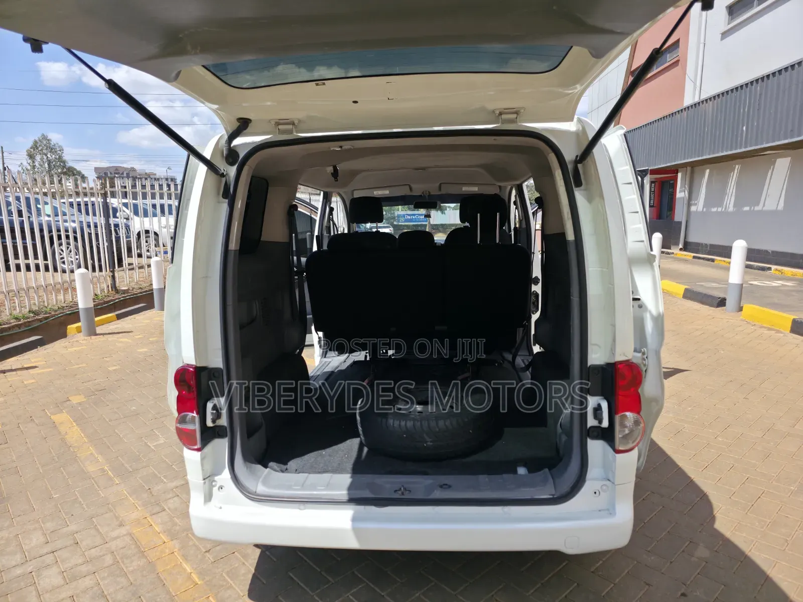 Nissan NV200 2015 White