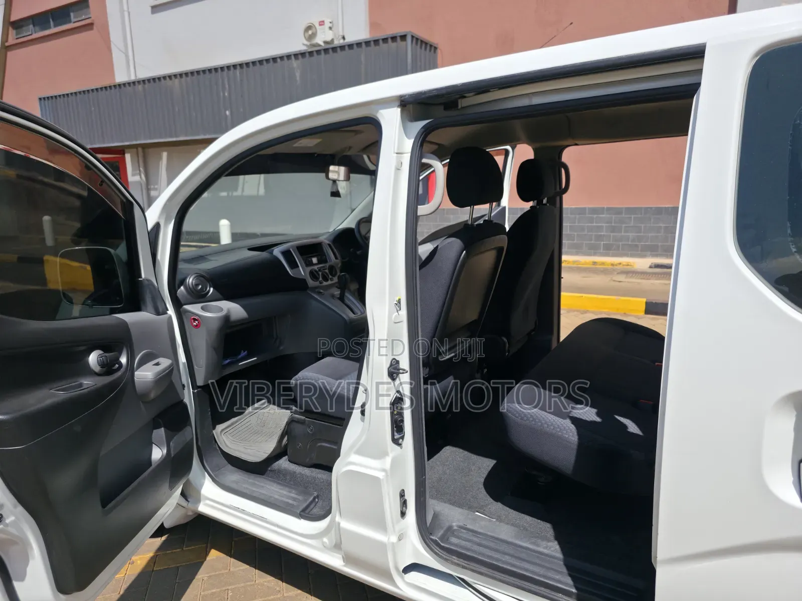 Nissan NV200 2015 White