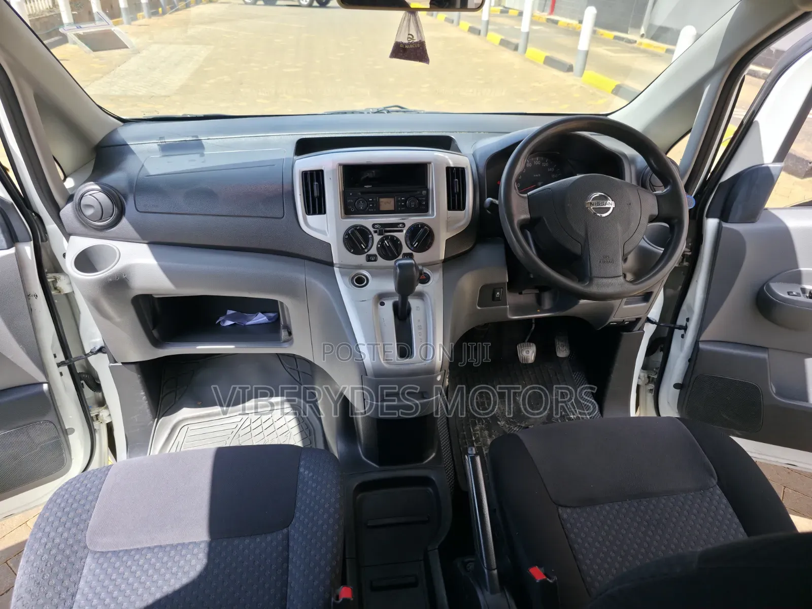 Nissan NV200 2015 White
