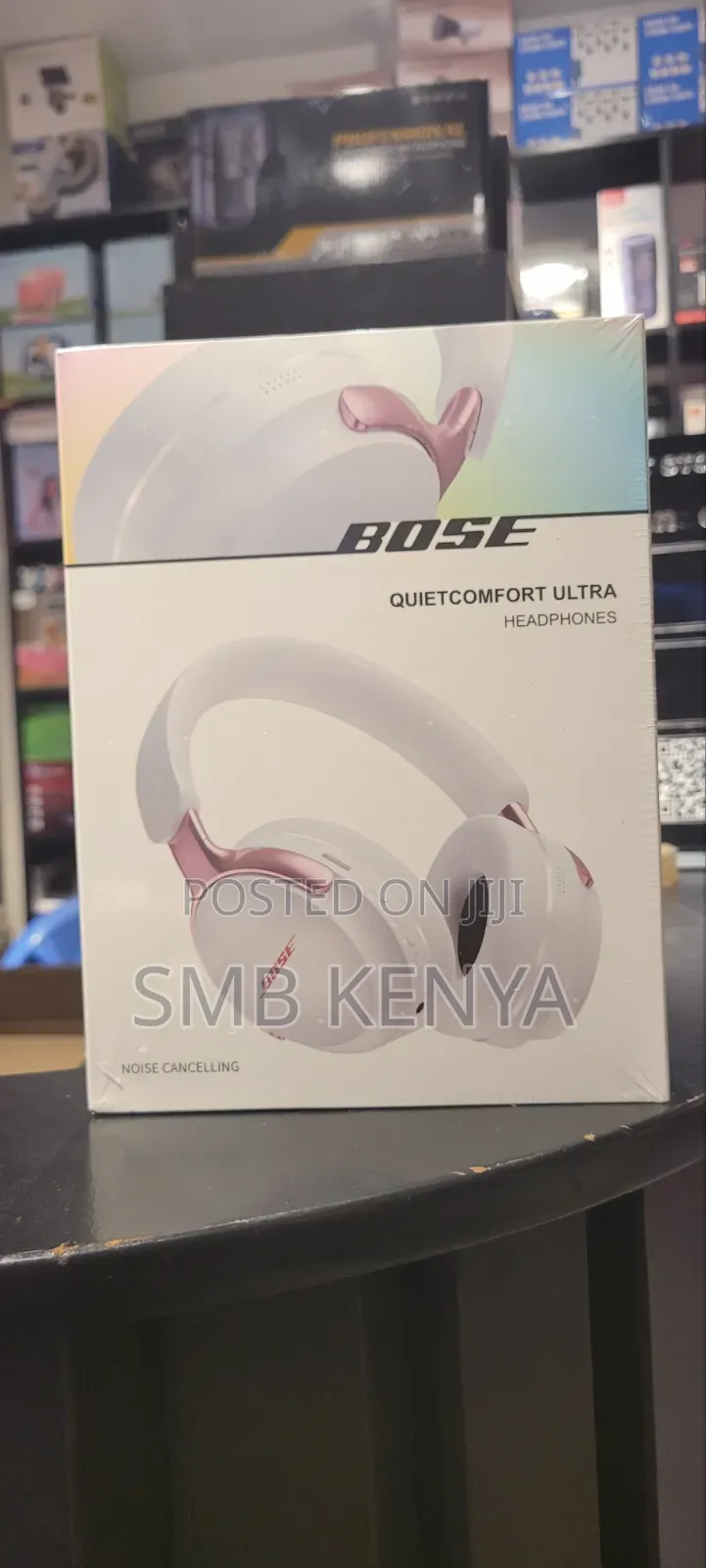 Bose Quite Comfort Ultra Headphones-Noise Canceling