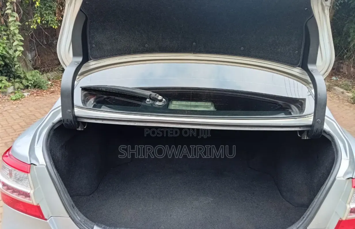 Toyota Premio 2014 Silver