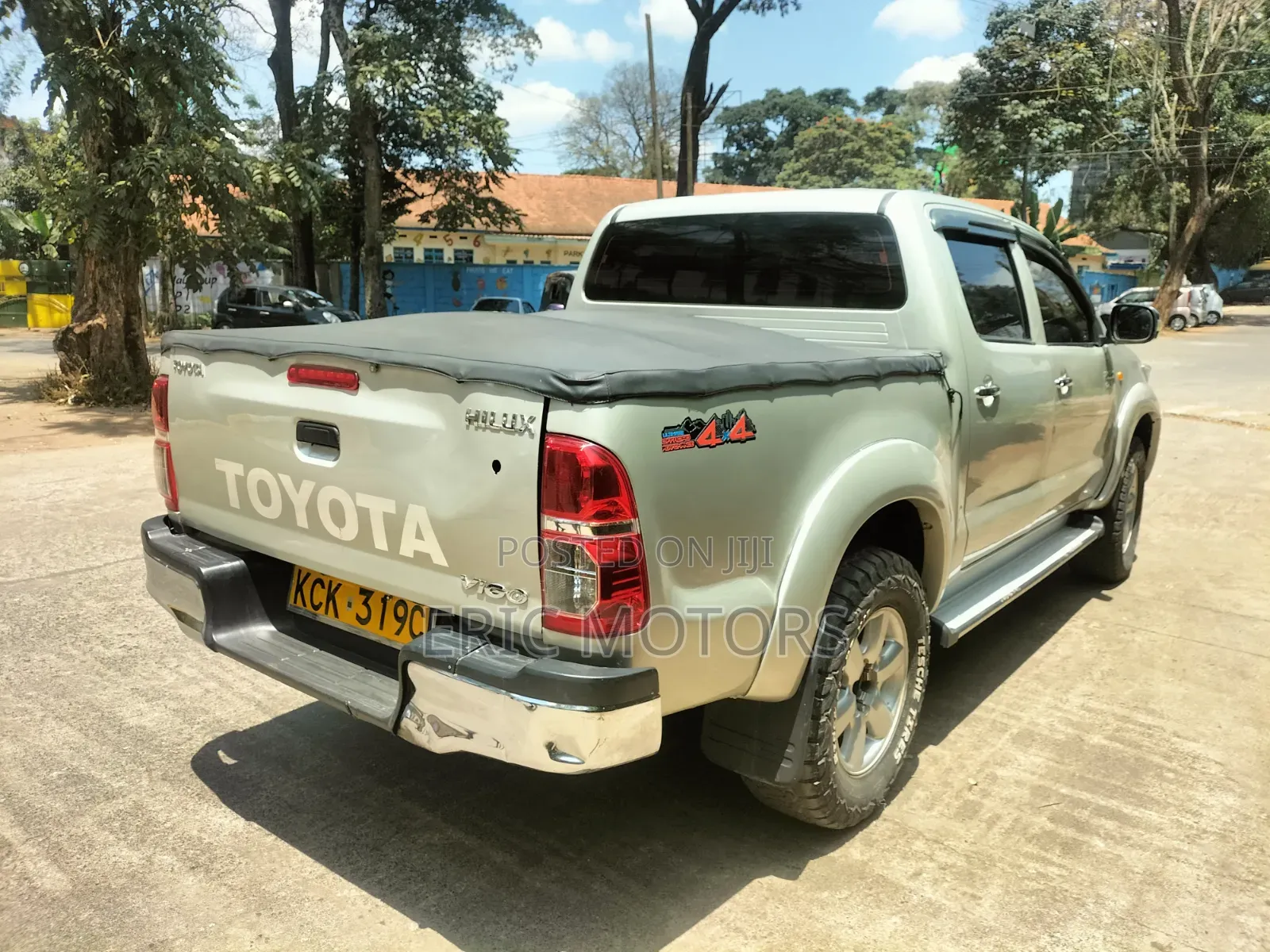 Toyota Hilux 2009 Gold