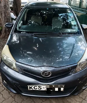 Toyota Vitz 2012