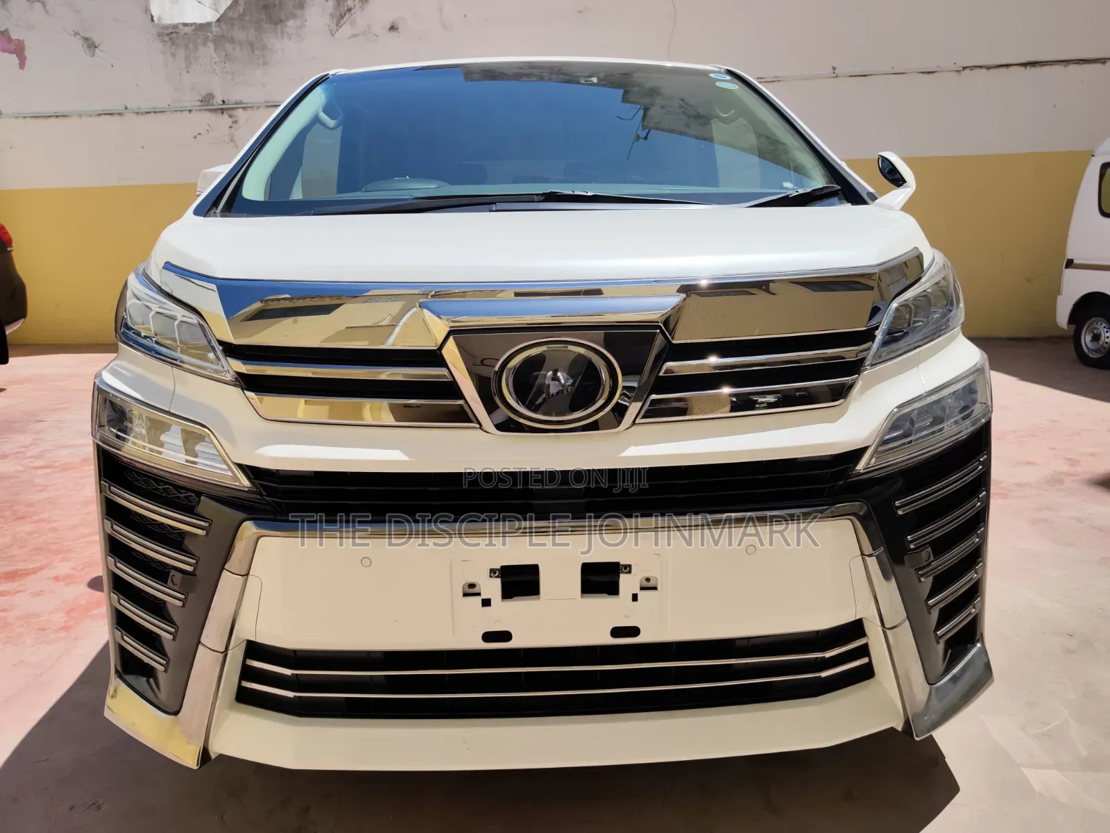 Toyota Vellfire 2019 White