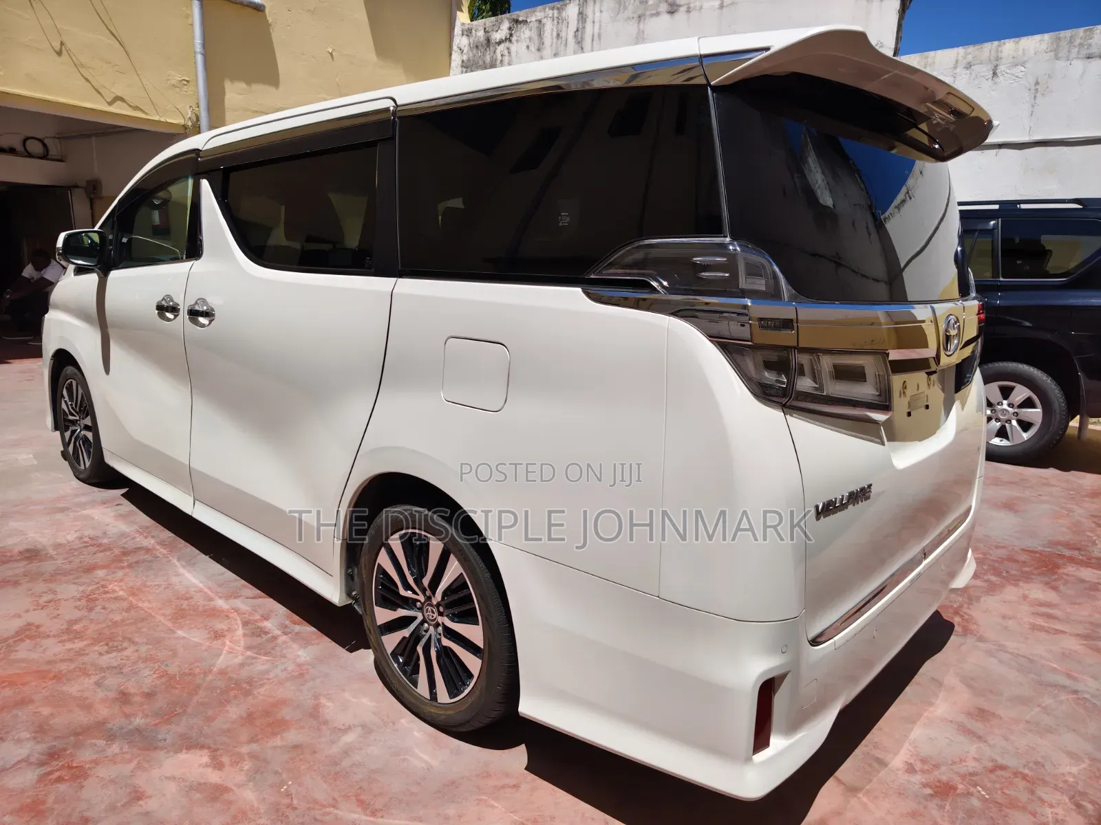 Toyota Vellfire 2019 White