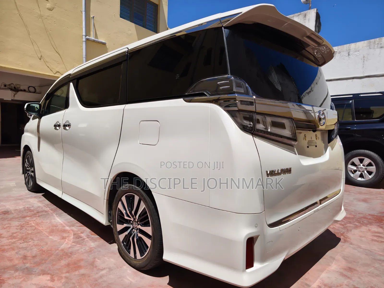 Toyota Vellfire 2019 White