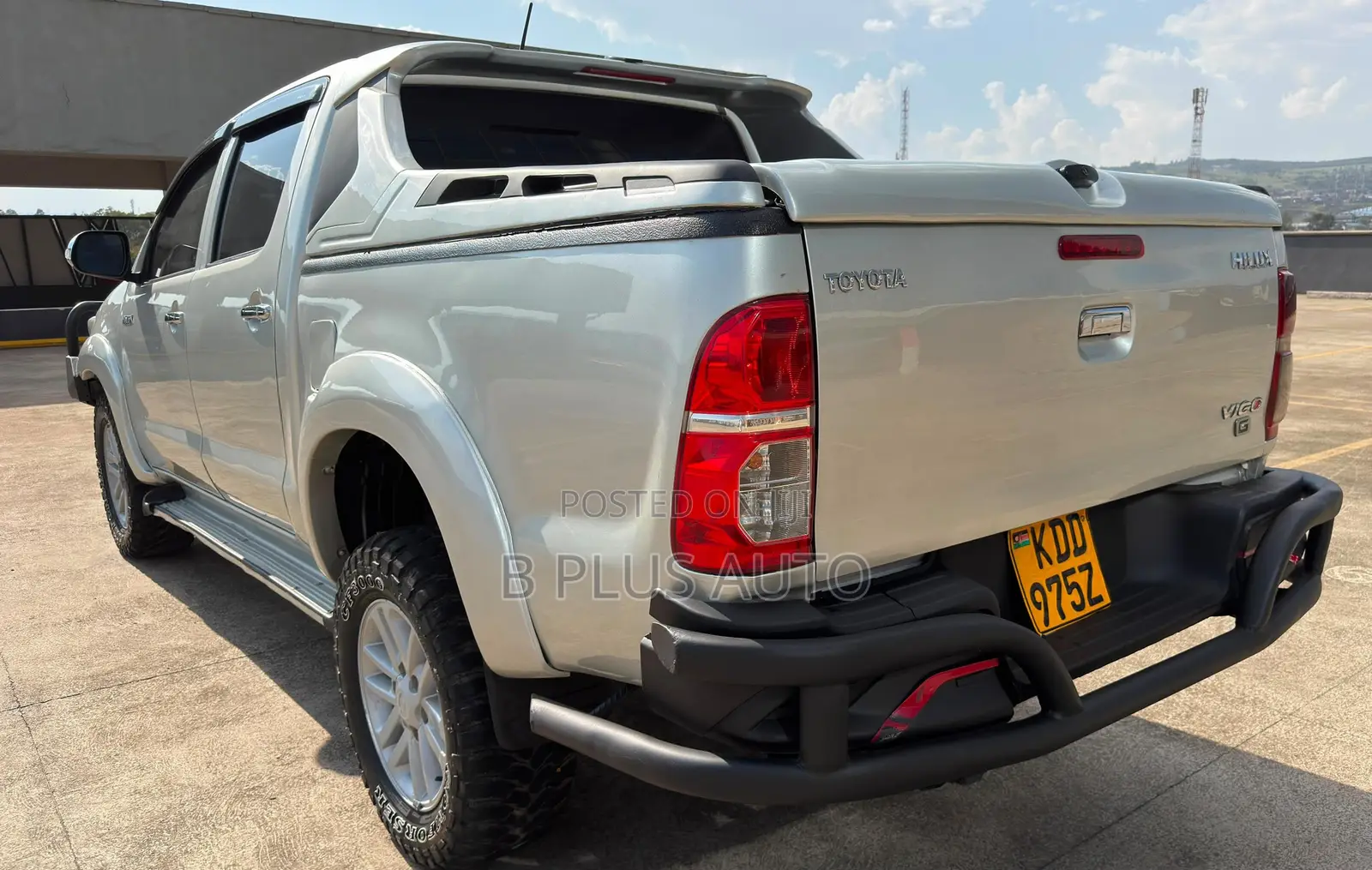 Toyota Hilux 2014 Gray