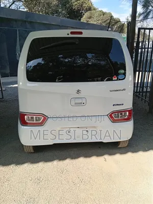 Suzuki Wagon R 2019 White