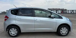 Honda Fit 2013 Silver