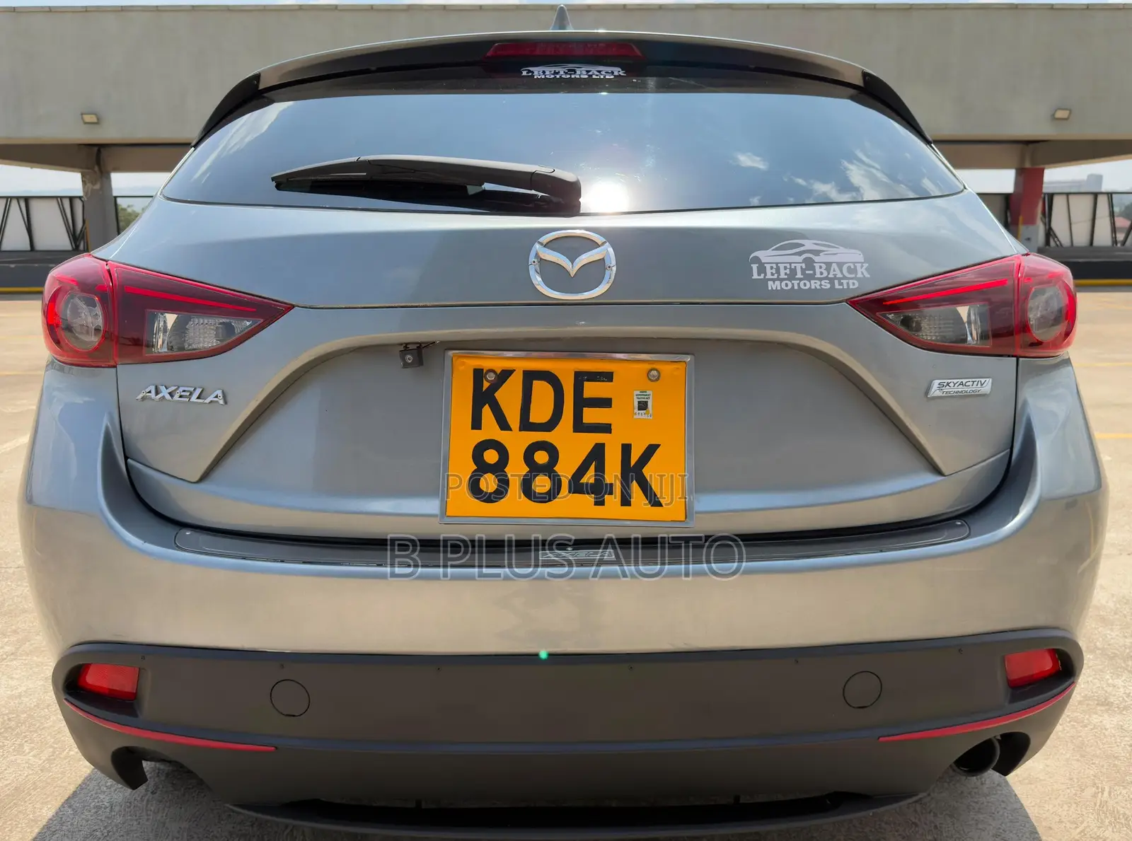 Mazda Axela SV Premium 2014 Gray