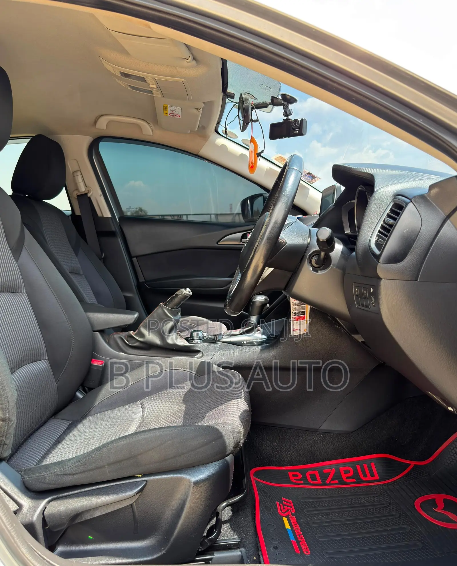 Mazda Axela SV Premium 2014 Gray