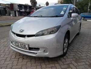 Toyota Wish 2012 Silver
