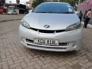 Toyota Wish 2012 Silver