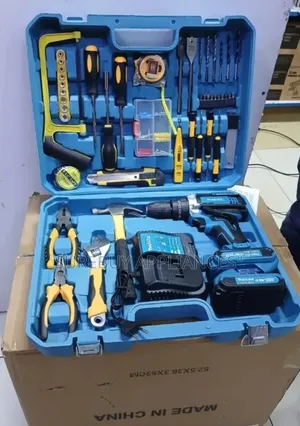 Makuta Cordless Drill Set