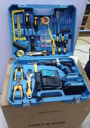 Makuta Cordless Drill Set