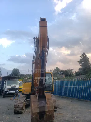 Hyundai 220lc - 22 Tonnes