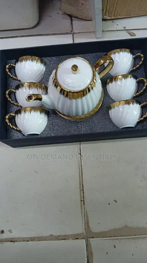 Gold Detail Teaset