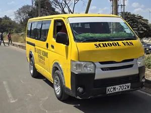 Toyota HiAce 2012 Yellow