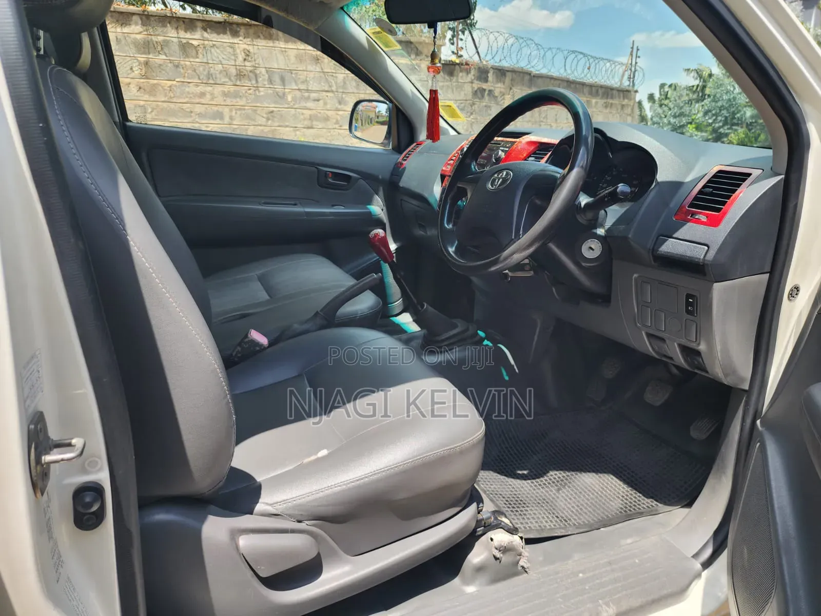 Toyota Hilux 2015 White