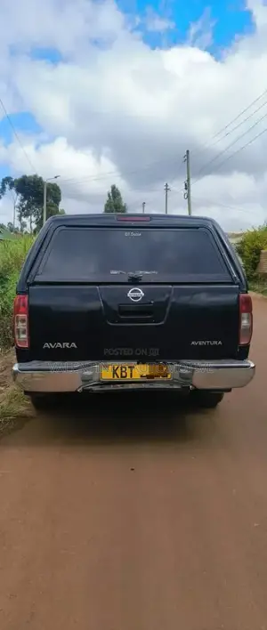 Nissan Navara 2005 Black