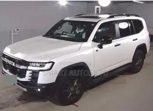 Toyota Land Cruiser LC300 2025 Pearl