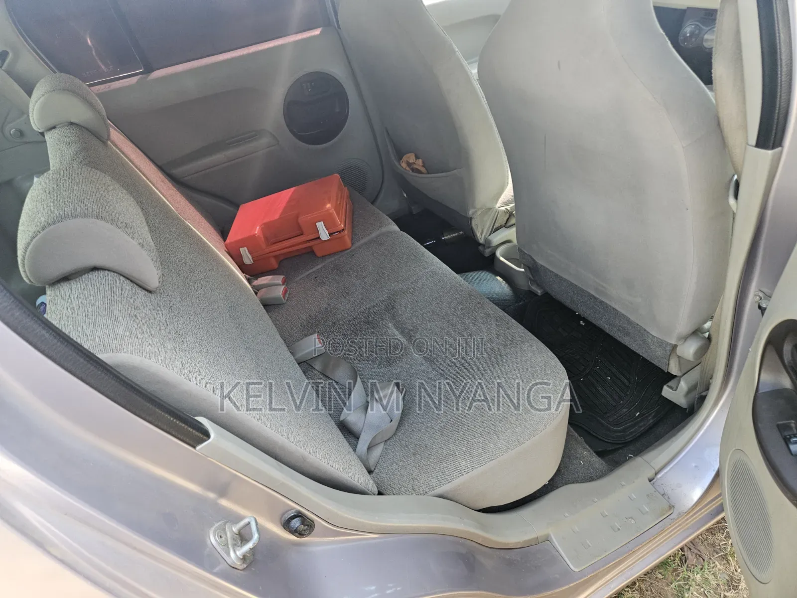 Toyota Passo 2011 Silver
