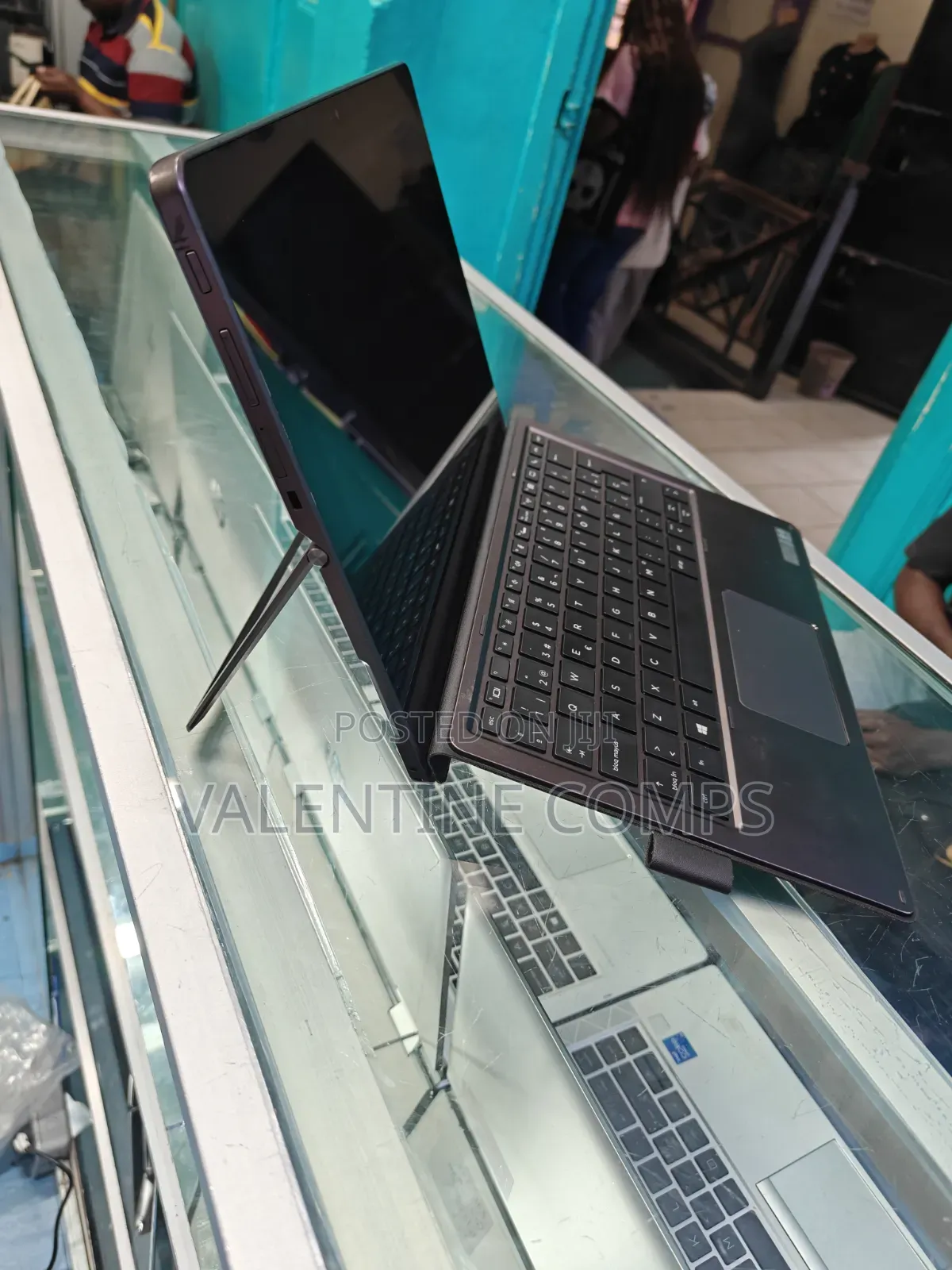 Laptop HP Pro X2 612 G2 8GB Intel Core i5 SSD 512GB