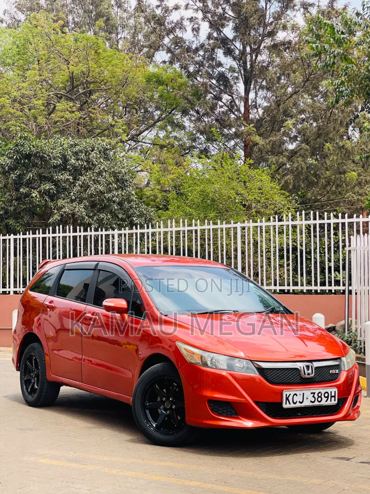 Honda Stream 2010 Orange